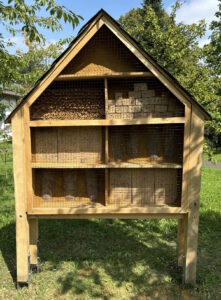 Feldwerk Insektenhotel Referenz